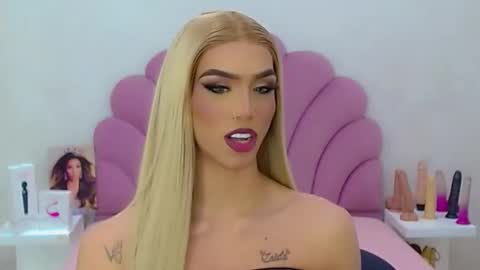 BRIANA online show from February 22, 2026, 5:40 am