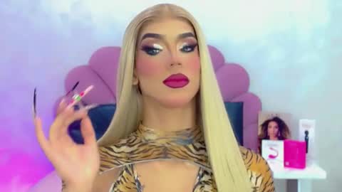 BRIANA online show from April 12, 2026, 2:05 am