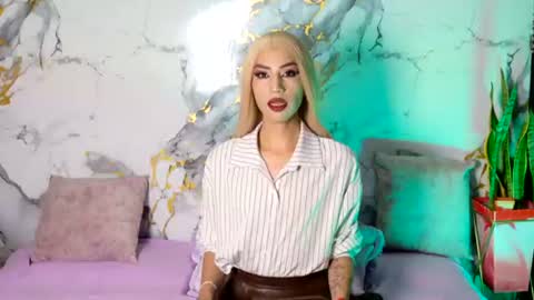 briana_white online show from July 28, 2026, 4:50 pm