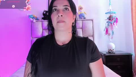     online show from October 16, 2025, 6:42 pm