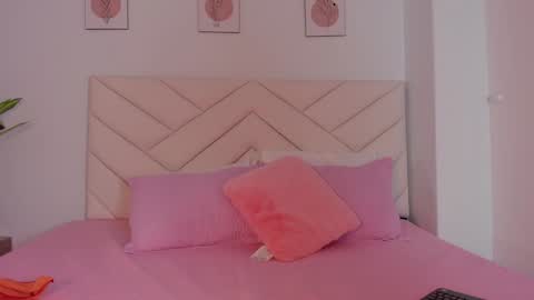   online show from December 16, 2024, 11:01 am