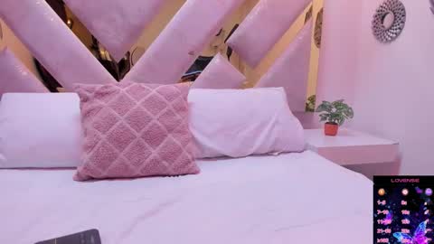 Brianna  online show from September 14, 2025, 12:04 pm