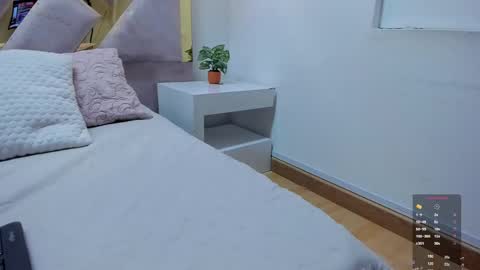 Brianna  online show from October 28, 2025, 11:47 am