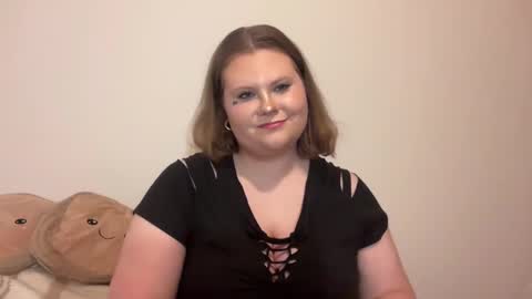 Snapshot of briannakiss21 chatting on November 9, 2025, 8:18 pm Brianna online show from November 9, 2025, 8:18 pm