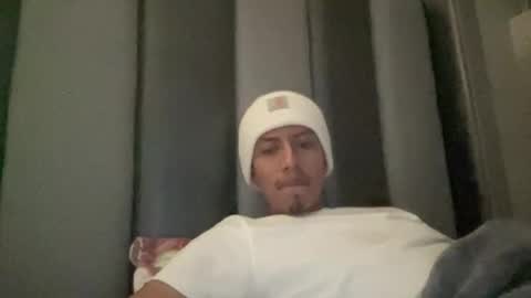 briannlovessexxx online show from February 8, 2026, 6:33 pm