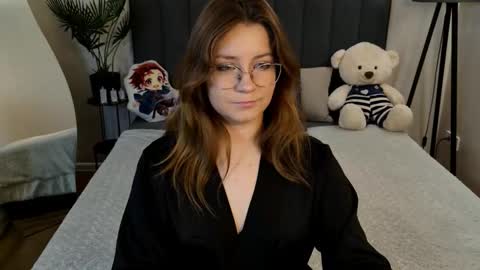 Snapshot of briarwynn chatting on November 3, 2025, 8:10 pm briarwynn online show from November 3, 2025, 8:10 pm