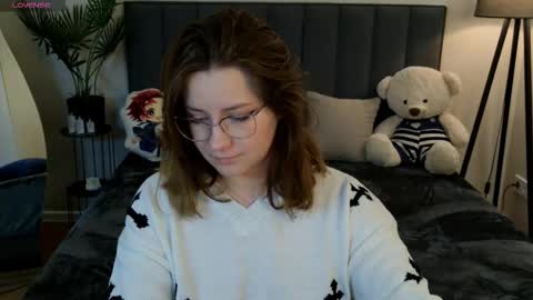 Snapshot of briarwynn chatting on November 29, 2025, 11:08 pm briarwynn online show from November 29, 2025, 11:08 pm