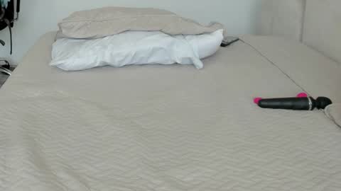    online show from January 18, 2025, 8:19 pm