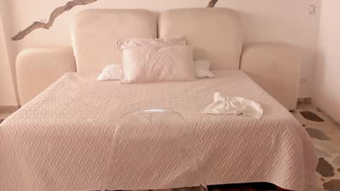    online show from January 31, 2025, 7:18 pm