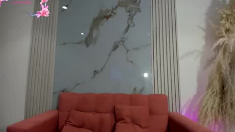    online show from September 28, 2025, 12:43 pm