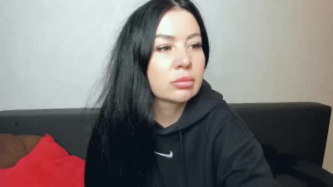 brilliantegirl_ online show from November 4, 2025, 7:51 am