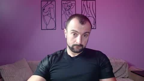 brindlefly69 online show from December 4, 2024, 11:19 am