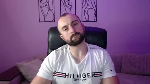 brindlefly69 online show from November 3, 2025, 11:44 am