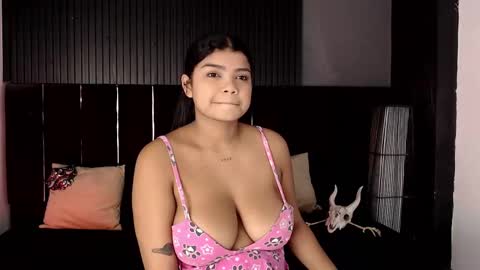 Snapshot of britanny_88 chatting on October 12, 2025, 1:10 pm Britanny online show from October 12, 2025, 1:10 pm