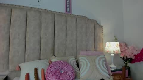 brithanyparker_ online show from April 14, 2026, 5:13 am