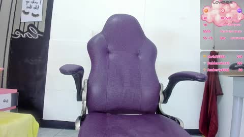 Snapshot of brithanyslim chatting on February 13, 2025, 1:19 am brithanyslim online show from February 13, 2025, 1:19 am