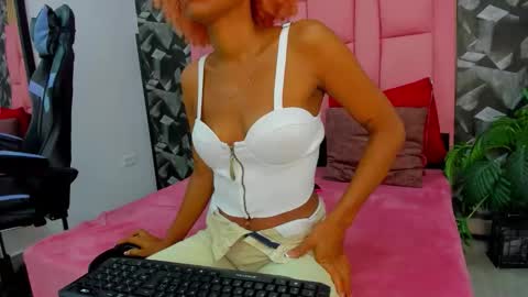 Snapshot of brithanyslim chatting on November 29, 2025, 1:03 pm brithanyslim online show from November 29, 2025, 1:03 pm