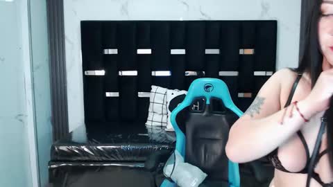 Snapshot of britney_sub chatting on February 5, 2026, 2:49 am Britney online show from February 5, 2026, 2:49 am