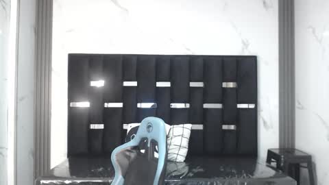 Snapshot of britney_sub chatting on February 7, 2026, 2:37 am Britney online show from February 7, 2026, 2:37 am