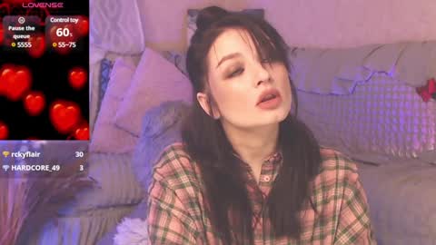 Snapshot of britneybarker chatting on December 6, 2024, 1:07 am britneybarker online show from December 6, 2024, 1:07 am
