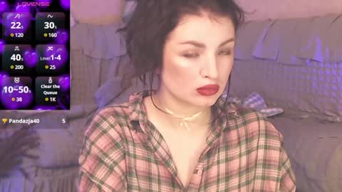 Snapshot of britneybarker chatting on December 11, 2024, 3:35 am britneybarker online show from December 11, 2024, 3:35 am