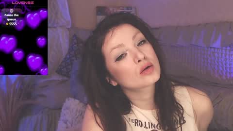Snapshot of britneybarker chatting on January 29, 2025, 12:22 am britneybarker online show from January 29, 2025, 12:22 am