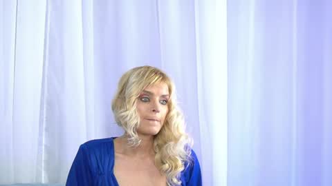 Snapshot of britneyhudson chatting on January 12, 2025, 6:17 am britneyhudson online show from January 12, 2025, 6:17 am