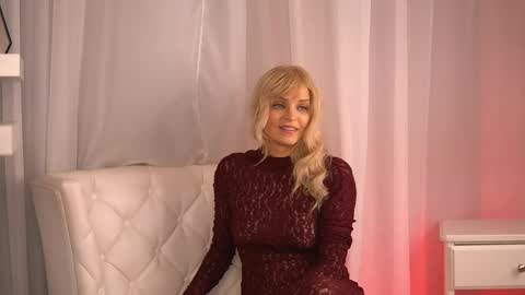 Snapshot of britneyhudson chatting on March 3, 2025, 4:25 am britneyhudson online show from March 3, 2025, 4:25 am
