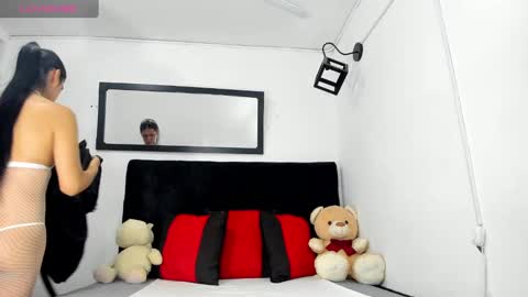   online show from January 27, 2025, 12:05 pm