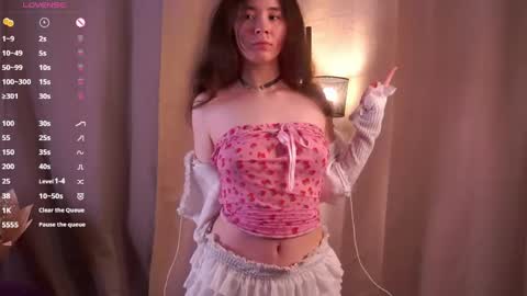 Lina online show from May 23, 2026, 11:36 am