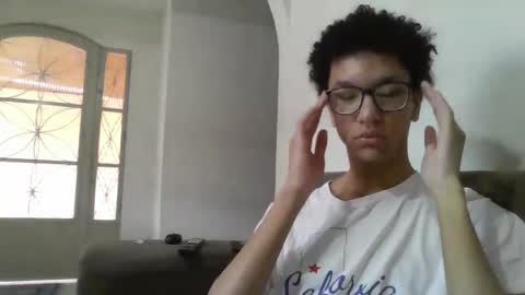 Snapshot of brocklow chatting on December 9, 2024, 12:40 pm Derek Richard online show from December 9, 2024, 12:40 pm