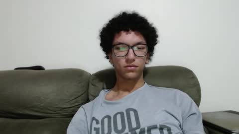 Snapshot of brocklow chatting on February 10, 2025, 1:35 am Derek Richard online show from February 10, 2025, 1:35 am