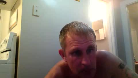 Snapshot of brodyb545755 chatting on October 16, 2025, 4:35 am brodyb545755 online show from October 16, 2025, 4:35 am