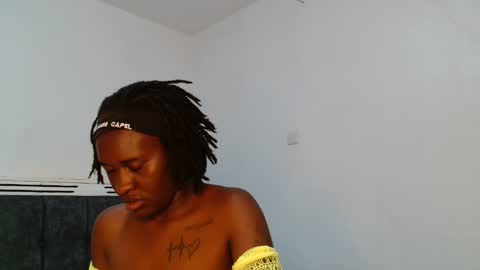 Snapshot of broken_haloo chatting on February 18, 2026, 6:31 am broken_haloo online show from February 18, 2026, 6:31 am