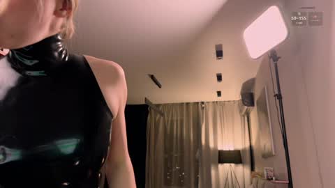 Anna online show from January 18, 2025, 6:21 pm