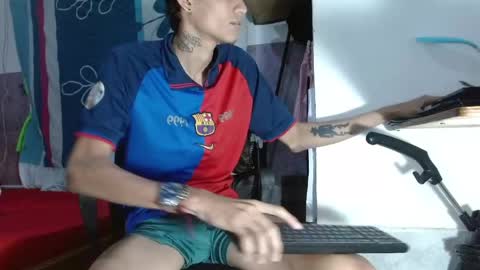 brook_17 online show from April 16, 2026, 11:07 pm