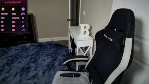 brookebee online show from March 4, 2025, 11:00 pm