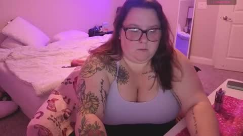 Madam Brooke online show from December 14, 2025, 1:44 am