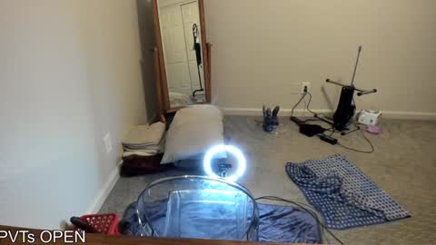 Brooklyn  online show from October 28, 2025, 2:26 am