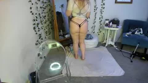 Snapshot of brooklyn_shai chatting on June 15, 2026, 12:35 am Brooklyn online show from June 15, 2026, 12:35 am