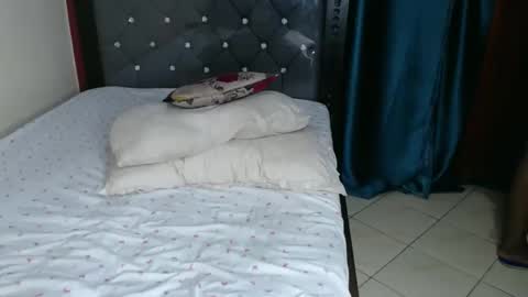 Brownie online show from October 8, 2025, 5:05 am