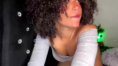 Snapshot of browngirl69 chatting on December 1, 2025, 9:53 pm miss muller online show from December 1, 2025, 9:53 pm