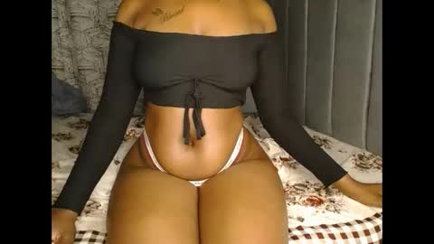 Tiffa online show from October 31, 2025, 11:50 pm