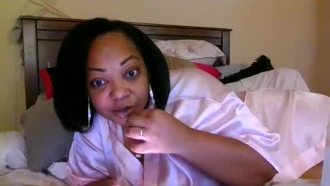 brownroundrenee online show from October 27, 2025, 10:19 am