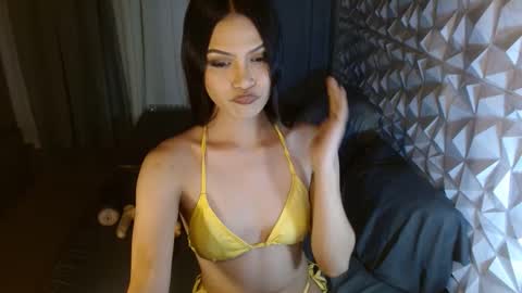 Snapshot of brownsausageroberta chatting on January 7, 2025, 10:11 am Roberta GODDESS OF PLEASURE AND SEXUALDESIRE online show from January 7, 2025, 10:11 am