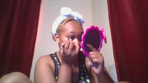 Snapshot of browny_candyz chatting on December 13, 2024, 4:33 am Tracy online show from December 13, 2024, 4:33 am