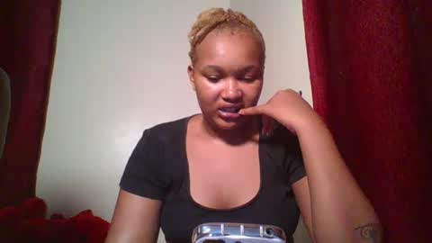Snapshot of browny_candyz chatting on December 16, 2024, 7:00 pm Tracy online show from December 16, 2024, 7:00 pm