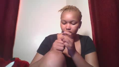Snapshot of browny_candyz chatting on December 17, 2024, 9:28 am Tracy online show from December 17, 2024, 9:28 am