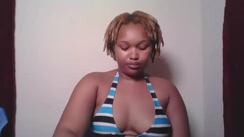Snapshot of browny_candyz chatting on January 27, 2025, 7:24 pm Tracy online show from January 27, 2025, 7:24 pm