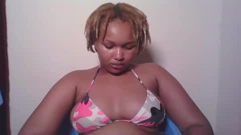 Snapshot of browny_candyz chatting on February 2, 2025, 7:35 pm Tracy online show from February 2, 2025, 7:35 pm